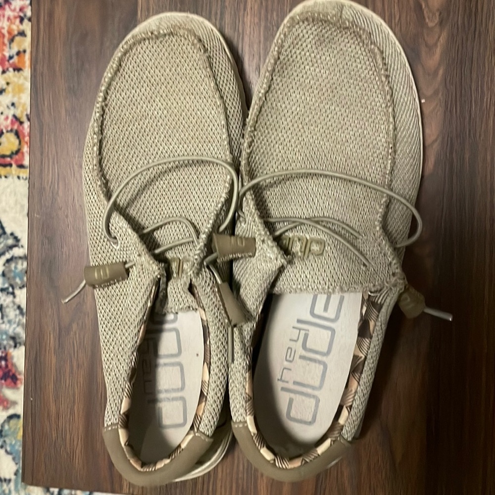 Hey Dude shoes mens size 9